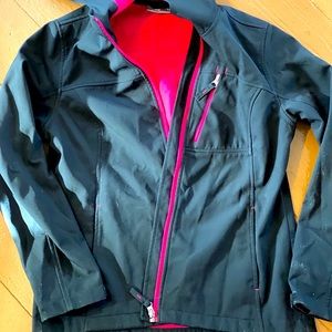 Black and Pink Softshell Coat sz. M